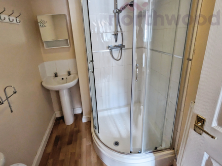 6 bedroom Semi-detached house to let in Friends Road STUDENT, Norwich, NR5