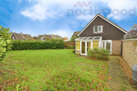 2 bedroom Bungalow to let in The Paddocks, Old Catton, NR6