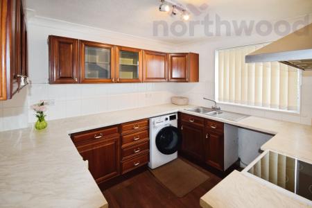 2 bedroom Bungalow to let in The Paddocks, Old Catton, NR6