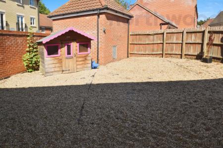 3 bedroom Detached house to let in Marauder Road, Old Catton, NR6