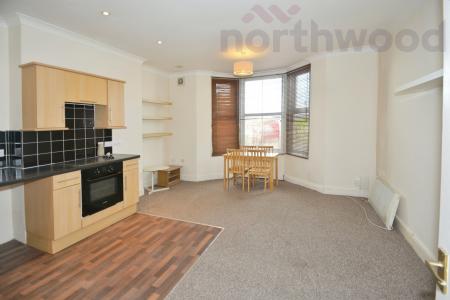 1 bedroom Flat to let in Stracey Road, Norwich, NR1