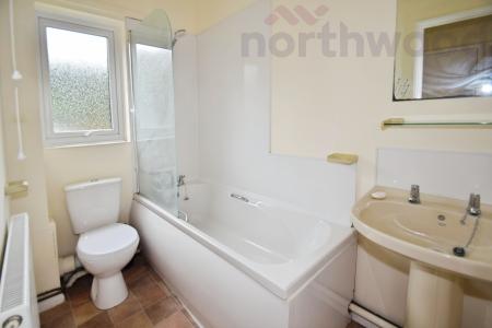 1 bedroom Studio flat to let in Bentley Way, Norwich, NR6