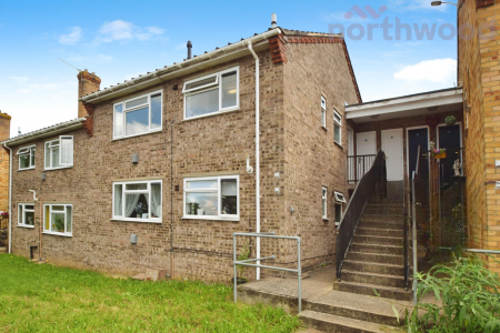 2 bedroom Maisonette to let in Bancroft Close, Stoke Holy Cross, NR14