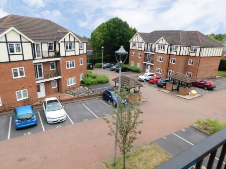 2 bedroom Flat for sale in Appleton Gardens, Mapperley, Nottingham, NG3