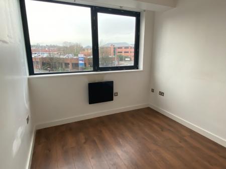 2 bedroom Flat for sale in Carlton Square, Carlton, Nottingham, NG4