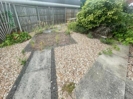 1 bedroom Flat for sale in Fairway Drive, Carlton, Nottingham, NG4