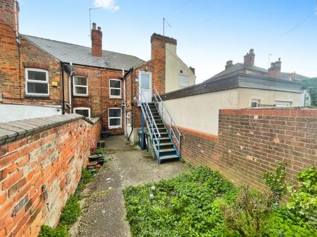 2 bedroom Terraced House for sale in Mansfield Road, Daybrook, Nottingham, NG5