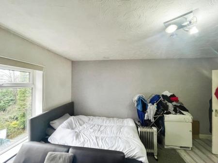 1 bedroom Studio flat for sale in Tavistock Court, Nottingham, NG5