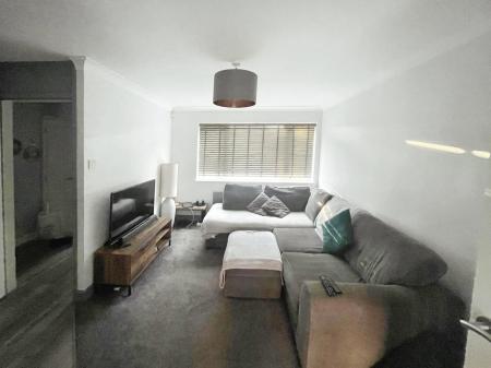 3 bedroom End of terrace house for sale in Valeside Gardens, Nottingham, NG4