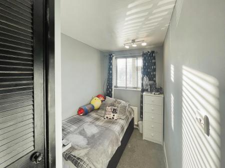 3 bedroom End of terrace house for sale in Valeside Gardens, Nottingham, NG4