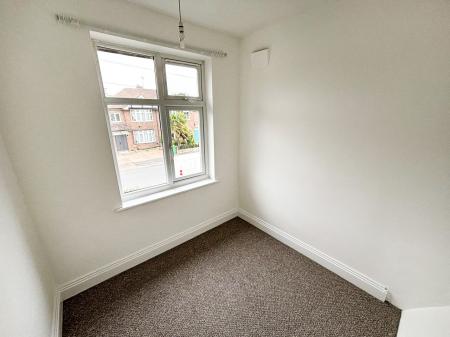 3 bedroom Semi-detached house to let in Hollinwell Avenue, Wollaton, Nottingham, NG8
