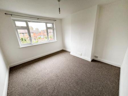 3 bedroom Semi-detached house to let in Hollinwell Avenue, Wollaton, Nottingham, NG8