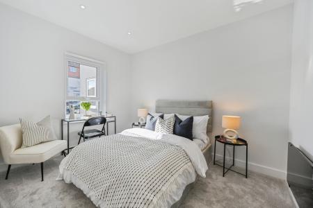 1 bedroom Flat to let in Meadow Road, Beeston, NG9