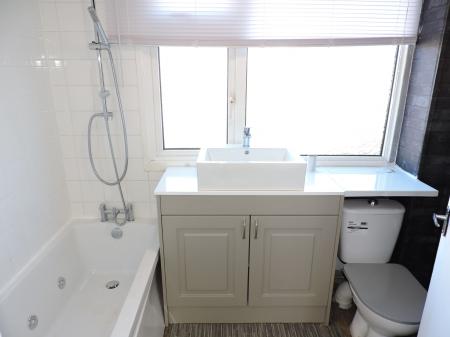 3 bedroom Terraced House to let in Northcote Way, Bulwell, NG6