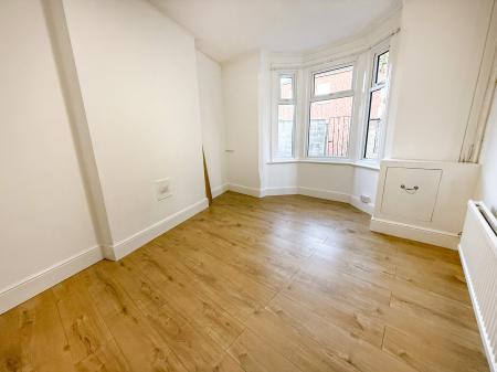 3 bedroom Semi-detached house to let in Rob Roy Avenue, Nottingham, NG7