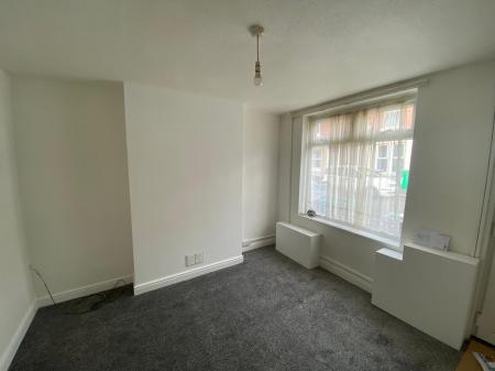 2 bedroom Terraced House to let in Warwick Street, Dunkirk, Nottingham, NG7