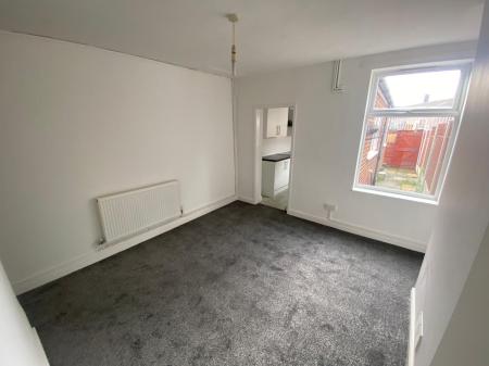 2 bedroom Terraced House to let in Warwick Street, Dunkirk, Nottingham, NG7