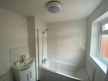 2 bedroom Terraced House to let in Warwick Street, Dunkirk, Nottingham, NG7