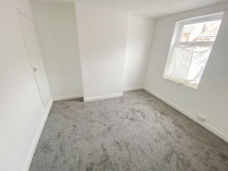 2 bedroom Terraced House to let in Warwick Street, Dunkirk, Nottingham, NG7