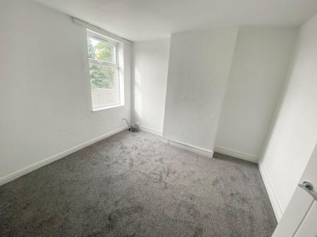 2 bedroom Terraced House to let in Warwick Street, Dunkirk, Nottingham, NG7