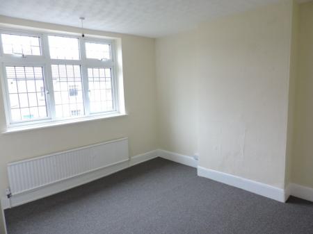 3 bedroom Cottage to let in East Street, Gotham, NG11