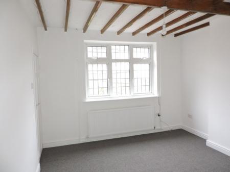 3 bedroom Cottage to let in East Street, Gotham, NG11