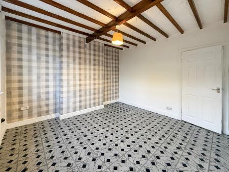 3 bedroom Cottage to let in East Street, Gotham, NG11