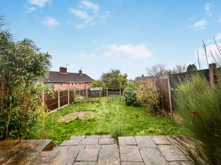 3 bedroom Semi-detached house to let in Rosecroft Drive, Daybrook, Nottingham, NG5