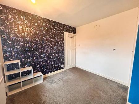 3 bedroom Semi-detached house to let in Rosecroft Drive, Daybrook, Nottingham, NG5