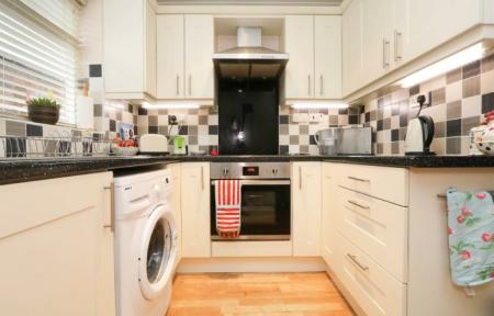 2 bedroom Terraced House to let in Winchester Terrace, Sherwood Nottingham, NG5