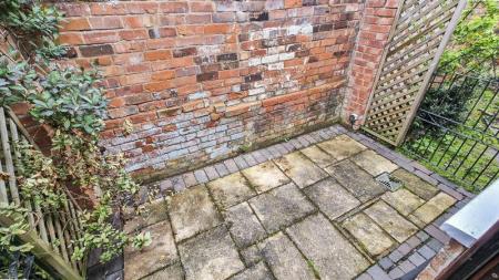 2 bedroom Terraced House to let in Winchester Terrace, Sherwood Nottingham, NG5