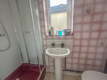 5 bedroom Terraced House for sale in Broxtowe Street, Sherwood Nottingham, NG5