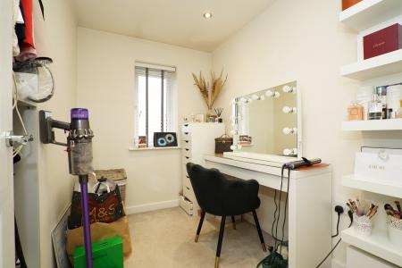 3 bedroom Semi-detached house for sale in Inger Drive,, Gedling, NG4