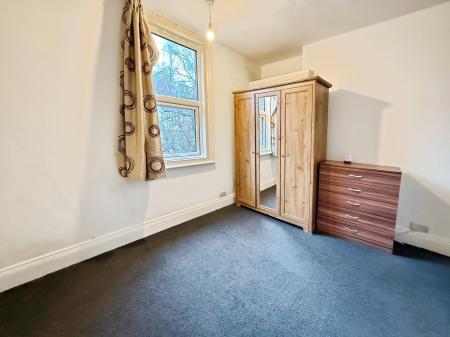 1 bedroom Flat to let in Tavistock Avenue, Nottingham, NG3