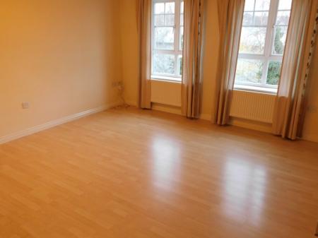 2 bedroom Flat to let in Sheridan Way, Sherwood, Nottingham, NG5