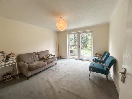 2 bedroom Bungalow for sale in Birch Walk, Sherwood Nottingham, NG5
