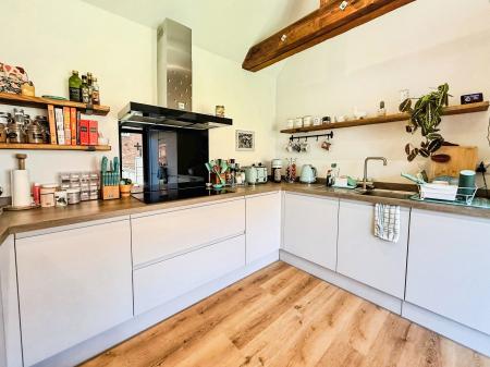 1 bedroom Barn Conversion to let in Main Street, Newark-on-Trent, NG23