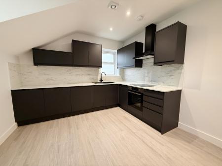 1 bedroom Flat to let in Meadow Road, Beeston, NG9