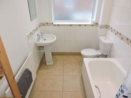 4 bedroom Terraced House to let in Hart Street, Lenton, Nottingham, NG7