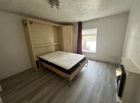 1 bedroom Studio flat for sale in Tavistock Court, Nottinghamshire, Nottingham, NG5