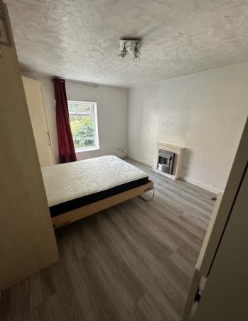 1 bedroom Studio flat for sale in Tavistock Court, Nottinghamshire, Nottingham, NG5