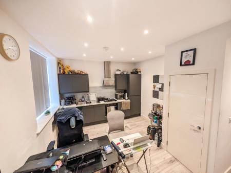1 bedroom Flat to let in The Rock, Bury, BL9