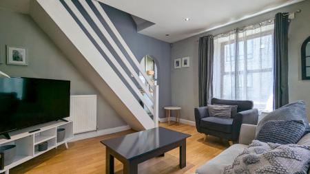 1 bedroom Terraced House for sale in Cross Street, Saddleworth, OL4
