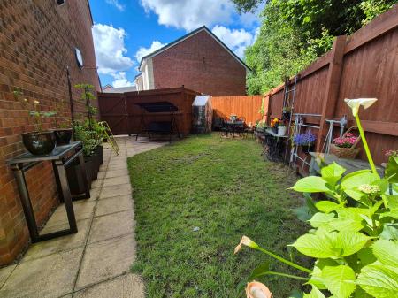 3 bedroom Semi-detached house for sale in Foxley Way, Oldham, OL4