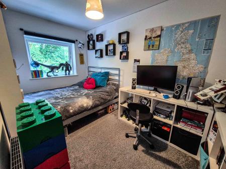 3 bedroom Semi-detached house for sale in Foxley Way, Oldham, OL4