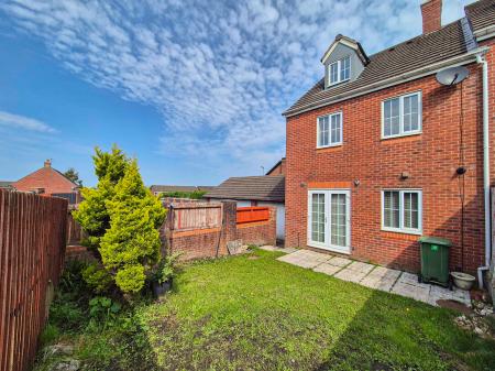 Glebe Lane, Moorside, Oldham, OL1