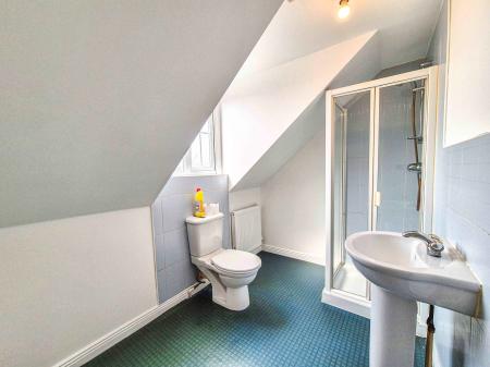 4 bedroom Town house for sale in Glebe Lane, Moorside, Oldham, OL1