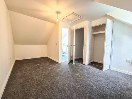 4 bedroom Town house for sale in Glebe Lane, Moorside, Oldham, OL1