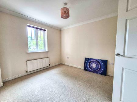 4 bedroom Town house for sale in Glebe Lane, Moorside, Oldham, OL1