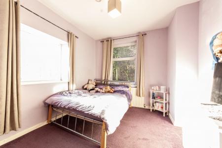 3 bedroom Terraced House for sale in Jubilee, Shaw, OL2